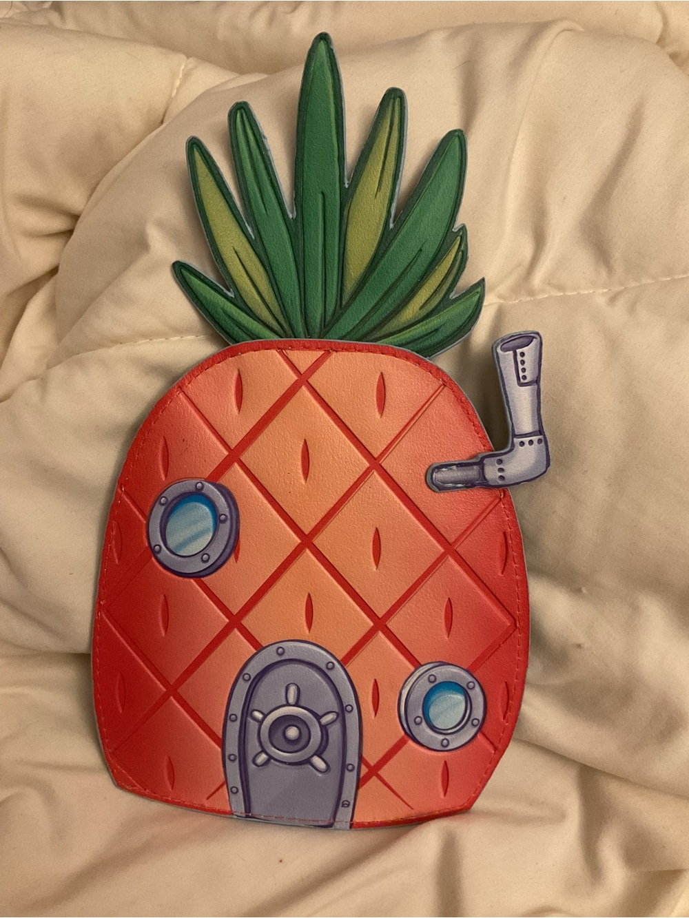 SpongeBob SquarePants Pineapple Shaped wallet/keychain